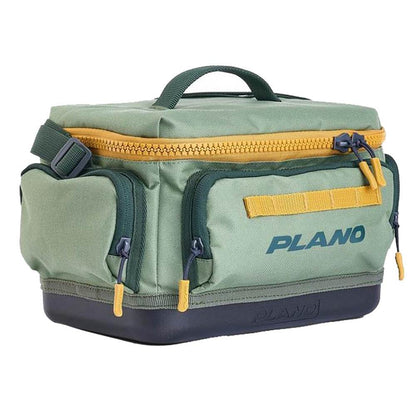 Suncoast Marine and Auto offers Plano Weekend Tackle Bag 3500 - Moss - PLAWKND3500GBTBMOSS [P000160]