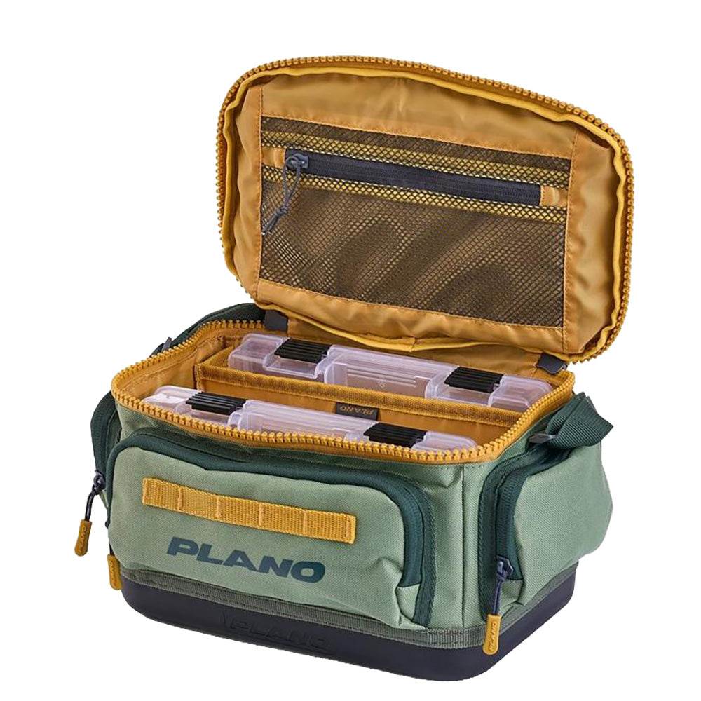 Suncoast Marine and Auto offers Plano Weekend Tackle Bag 3500 - Moss - PLAWKND3500GBTBMOSS [P000160]